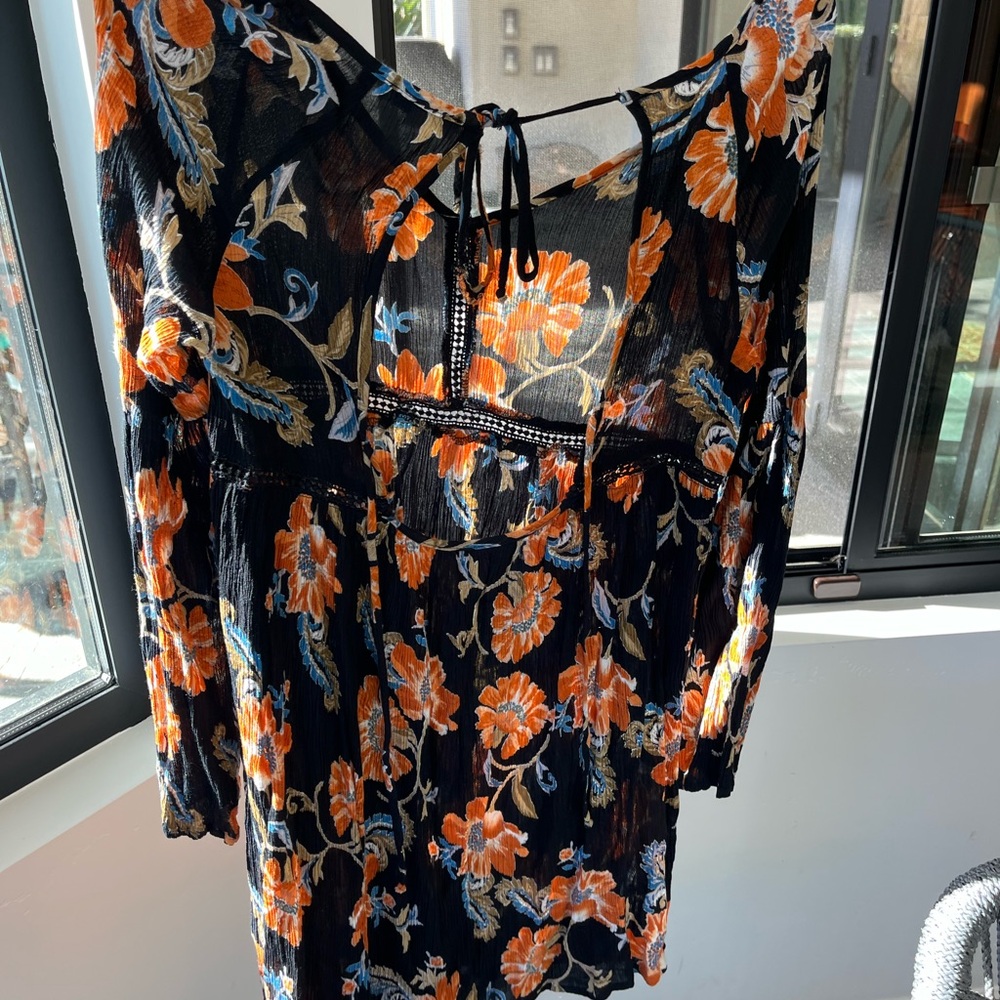 Patrons of Peace Long Beach dress in size small